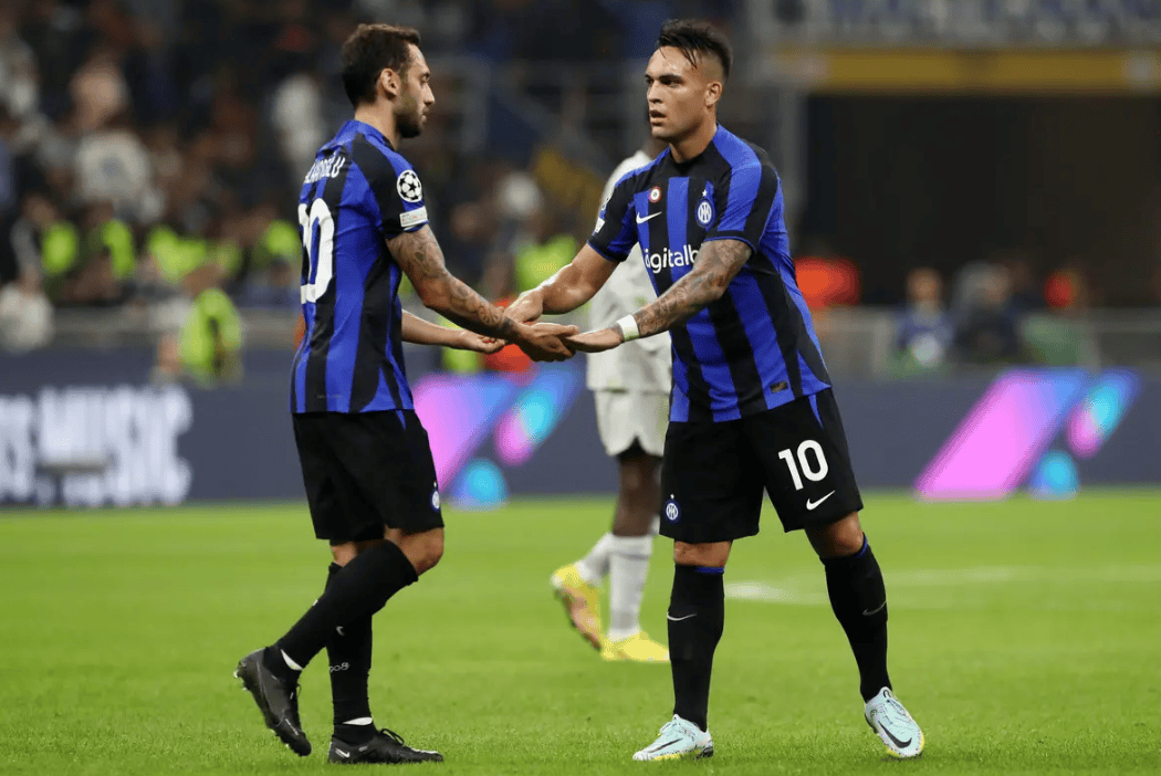 接二连三！女排世俱杯朱婷上演全面爆发，最不可思议一球诞生了