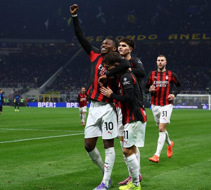 火箭末节爆发连扳三分险胜国王